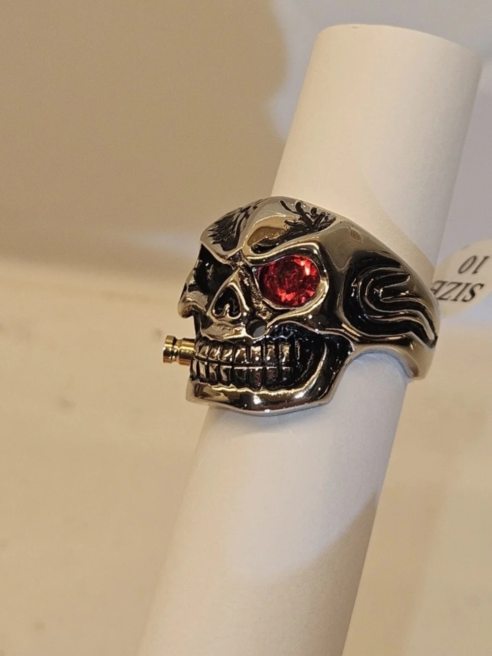 Mens Gothic Biker Skull Ring. Size 10 NEW